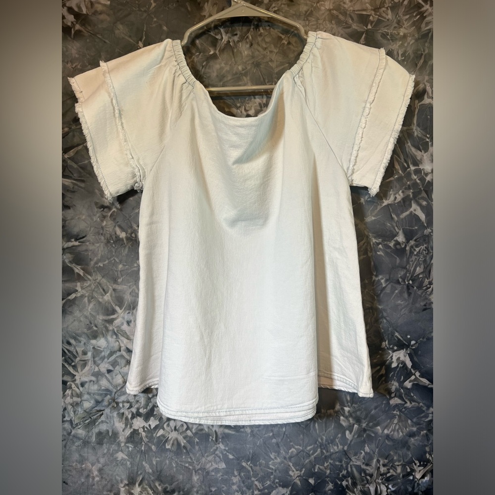 Smell The Roses light denim off the shoulder blouse top S